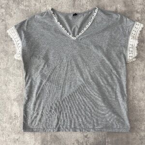 Women's Grey With Lace Trim V Neck T Shirt Top Womens L Casual
